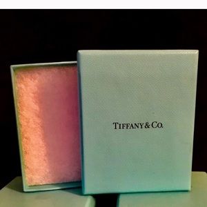TIFFANY & CO box - empty, w/ cotton. AUTHENTIC. 🤗